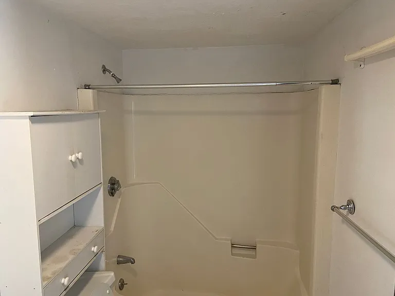 8 Shepard St — Photo 10