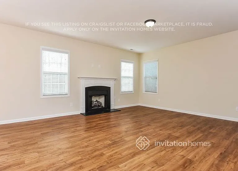 213 Verrazano Pl — Photo 4