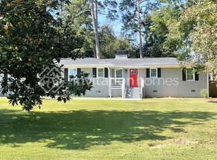 190 Pineview Dr, Lawrenceville, GA 30046