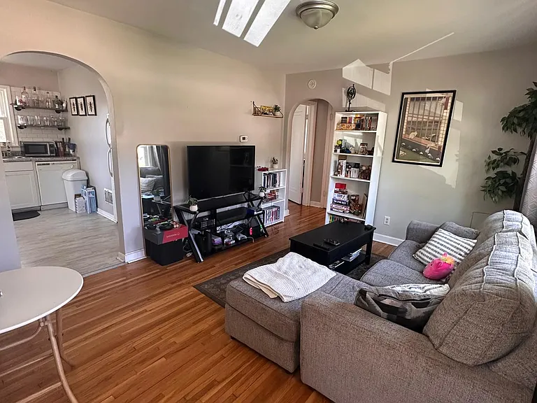 707 11th Ave NE — Photo 13
