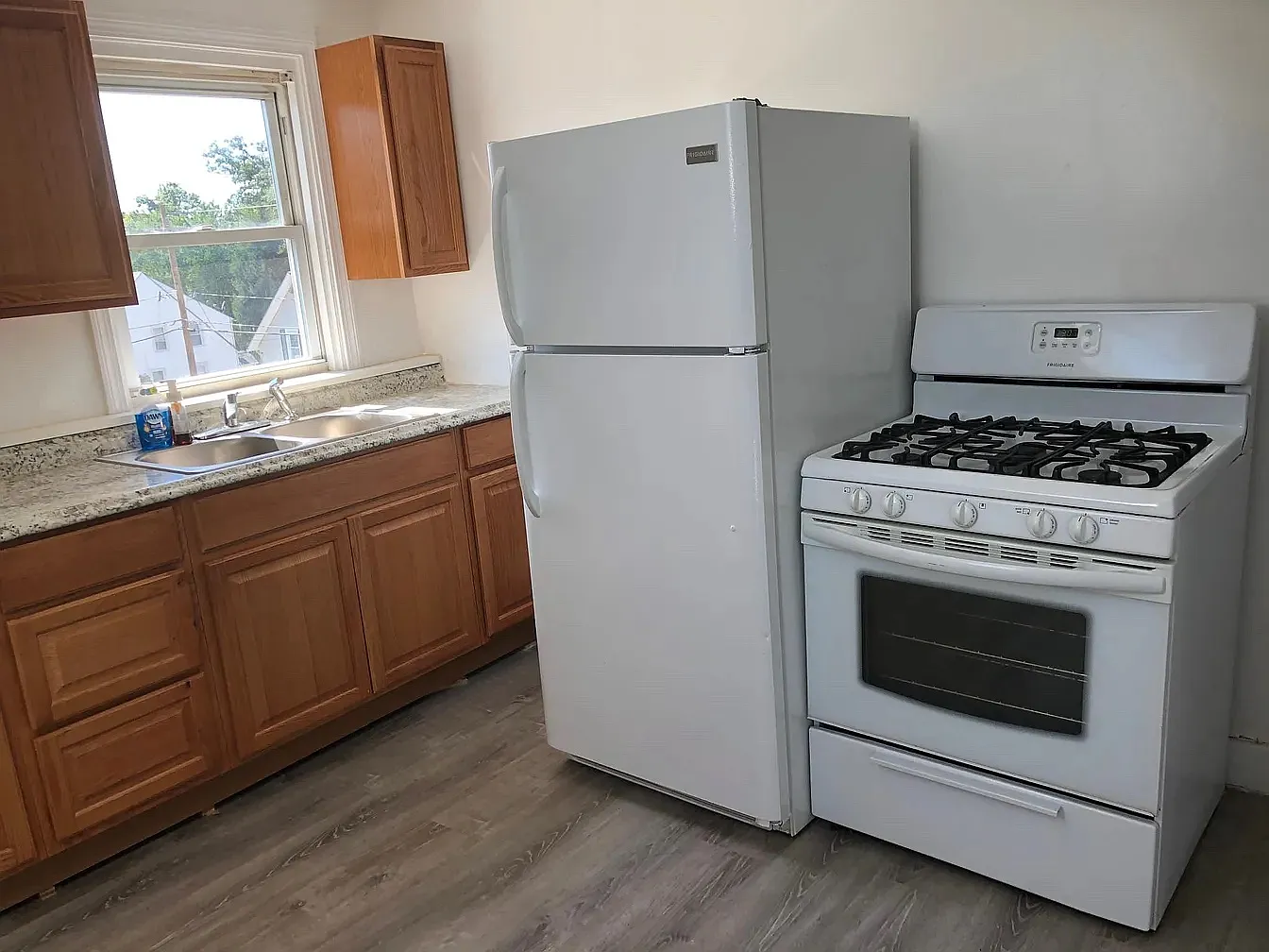 1 bed, 950 sqft, $2,000 — Photo 4