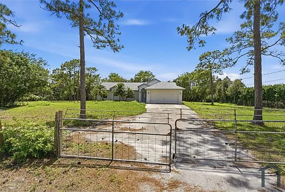 4 bed, 1450 sqft, $4,950 — Photo 2