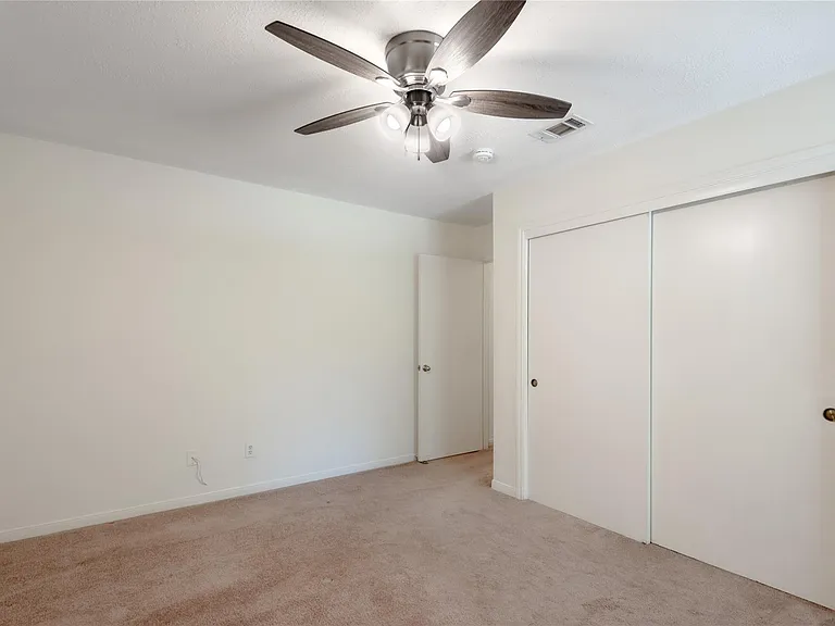 2401 Sycamore Ave #E7 — Photo 19