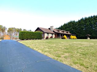 2425 Snow Creek Rd NE, Hickory, NC 28601