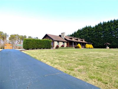 2425 Snow Creek Rd NE, Hickory, NC, 28601
