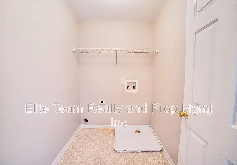 2035 Speedwell Ct — Photo 31