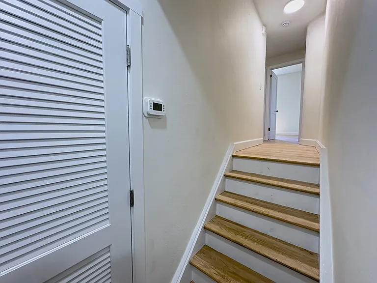 2013 Green St #2 — Photo 17