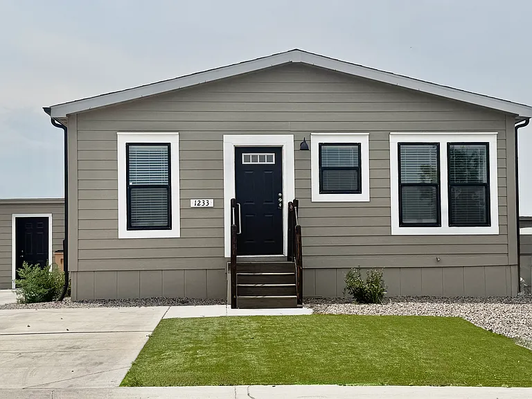 Willow Crossing — Photo 20