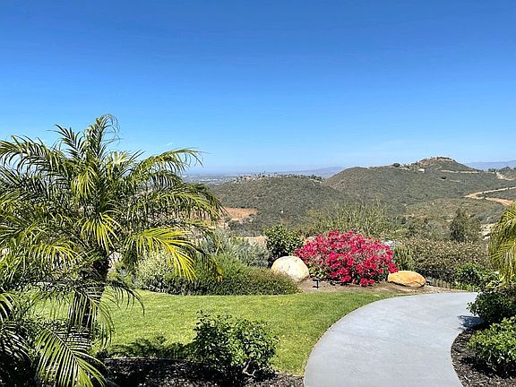 4th image of 3673 Camino De Las Lomas