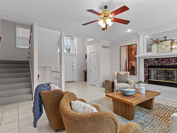 5th image of 12407 England St