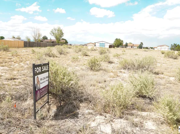 509 E McCulloch Blvd, Pueblo West, CO 81007