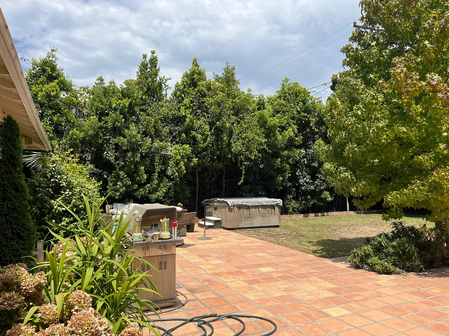 3 bed, 1900 sqft, $12,000 — Photo 4