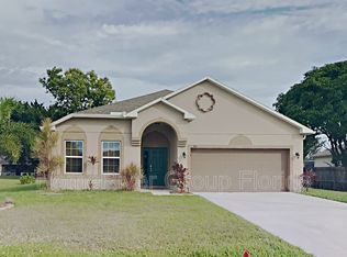 961 SE Browning Ave, Pt Saint Lucie, FL 34983