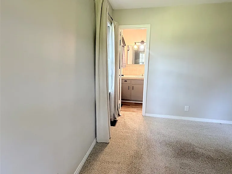 4871 Titus Rd — Photo 8