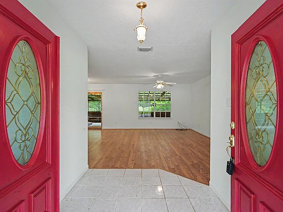 5th image of 10690 Tanyard Rd