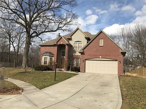 Home sits on a quiet cul de sac.