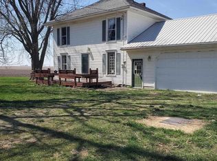 2126 390th Ave, Clinton, IA 52732