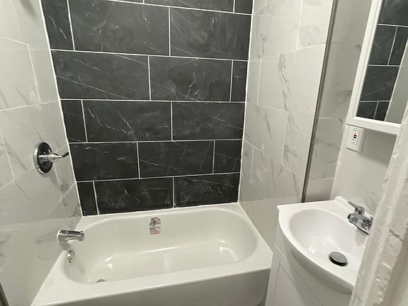 2nd image of 104 Romaine Ave APT 8
