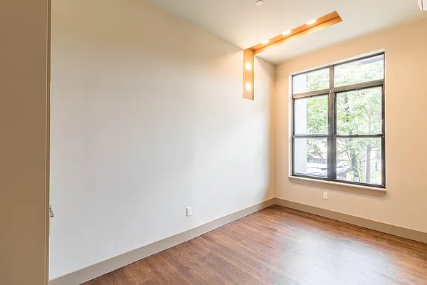 Rented by Nest Seekers International | media 11