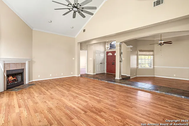 723 Sendera St — Photo 5
