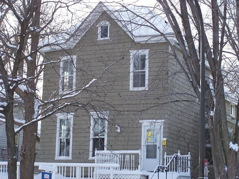 1st image of 747 Edgerton St