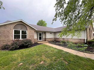 217 Chamberlains Xing, O Fallon, IL 62269