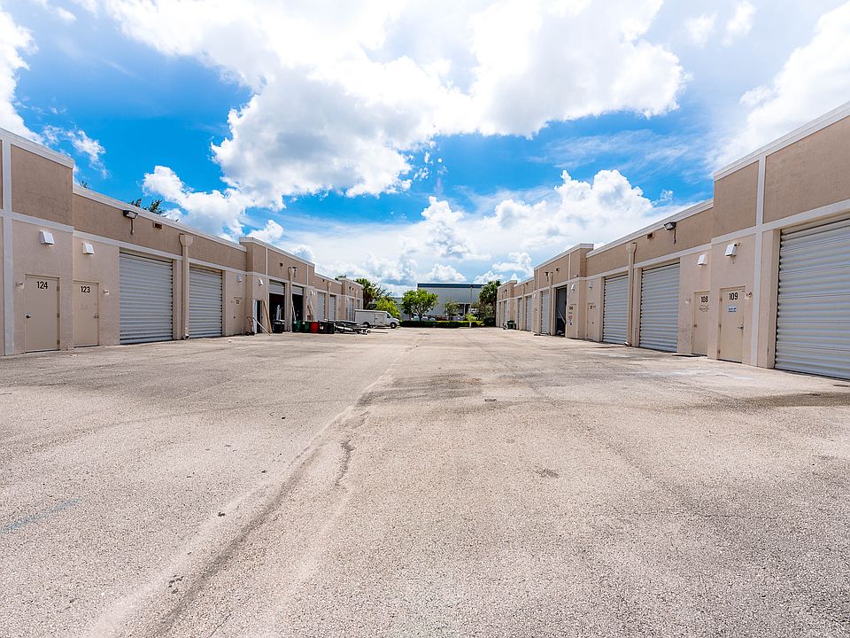 2nd image of 9030 Bellhurst Way #127