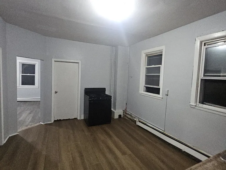 94 N 3rd St #3 — Photo 5
