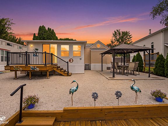2nd image of 165 Fossil Cove Ln