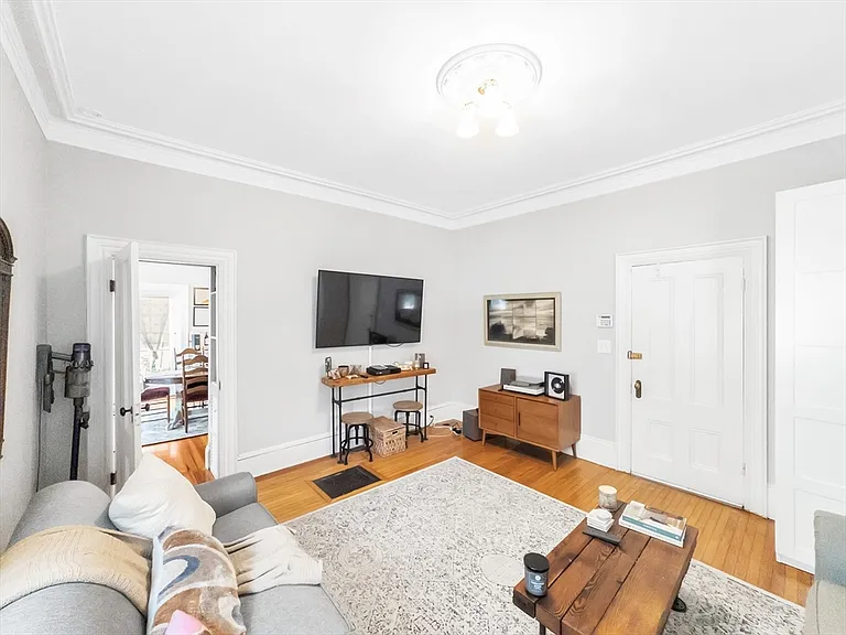 69 Spring Park Ave #1 — Photo 16