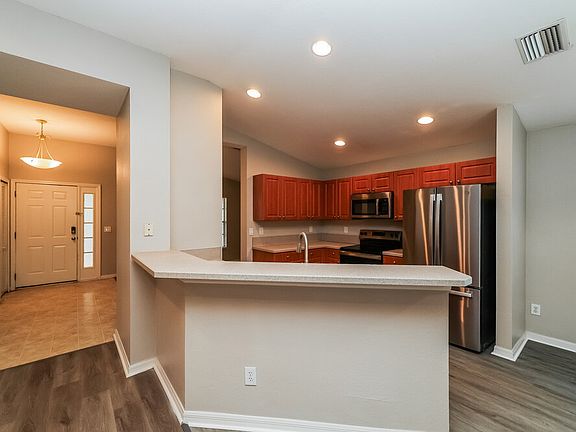 5th image of 11008 Laurel Brook Ct