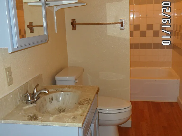 2428 E Grand Ave #3 — Photo 11