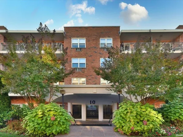 10 Ipswich Avenue #3L, Great Neck, NY 11021