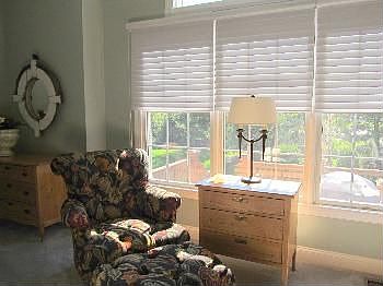 3rd image of 44849 Broadmoor Cir S