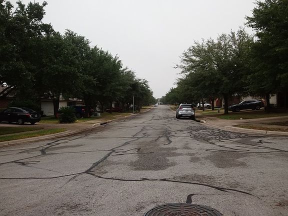 3rd image of 3929 Whitey Ford Way