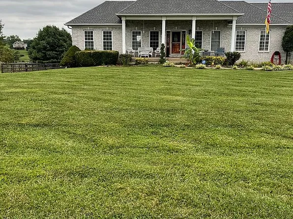 56 Meadowridge Dr, Taylorsville, KY 40071