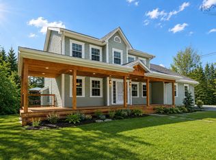 252 Gleneagles Dr, Hammonds Plains, NS B4B 1V8