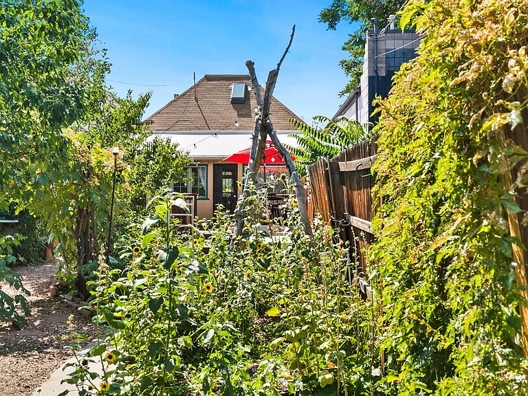 724 Lipan St — Photo 28