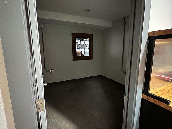 5th image of 784 28th Ave N