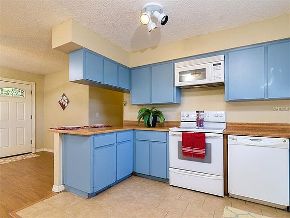 3rd image of 2607 Manatee Harbor Dr