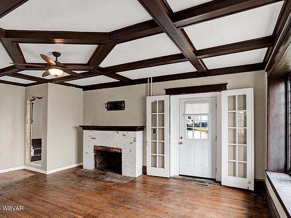 5th image of 2359 Riverside Dr S