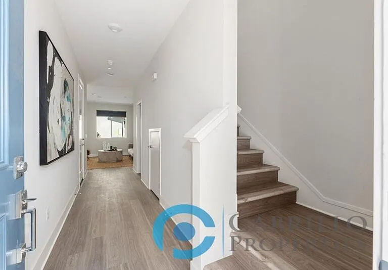 1662 Neptune Ave — Photo 10