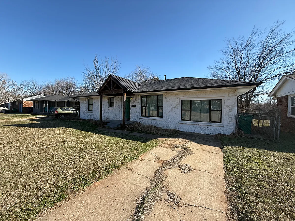 Building Photo - 2756 Cambridge Ct