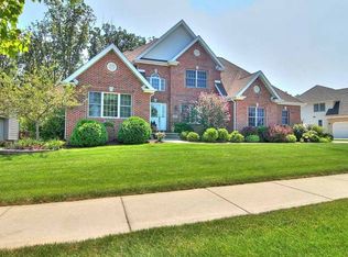 1105 Mary Ellen Dr, Crown Point, IN 46307