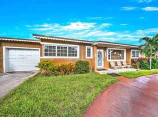 3825 NW 193rd Ter, Miami Gardens, FL 33055