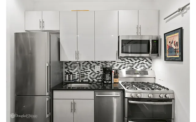 Rented by Douglas Elliman | media 11