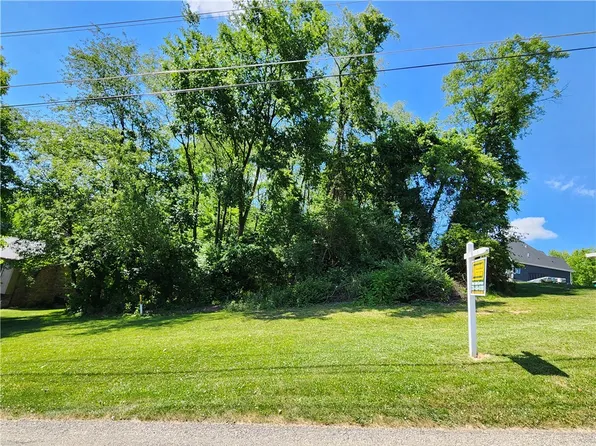 104 Valley View Dr, Venetia, PA 15367