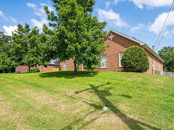 3rd image of 2288 Rolling Hills Dr
