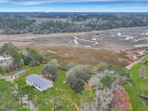 109 Joe Frazier Rd, Beaufort, SC 29906