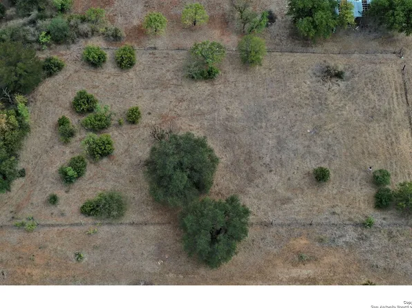 806 W College St LOT 7-12, Llano, TX 78643